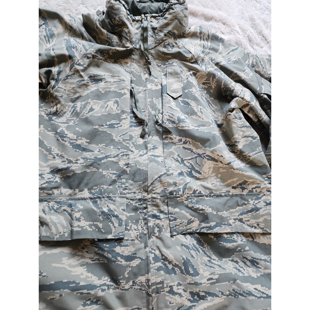 Propper US Air Force APECS Parka Tiger Stripe Camo Medium SPM1C1-09-D-0035